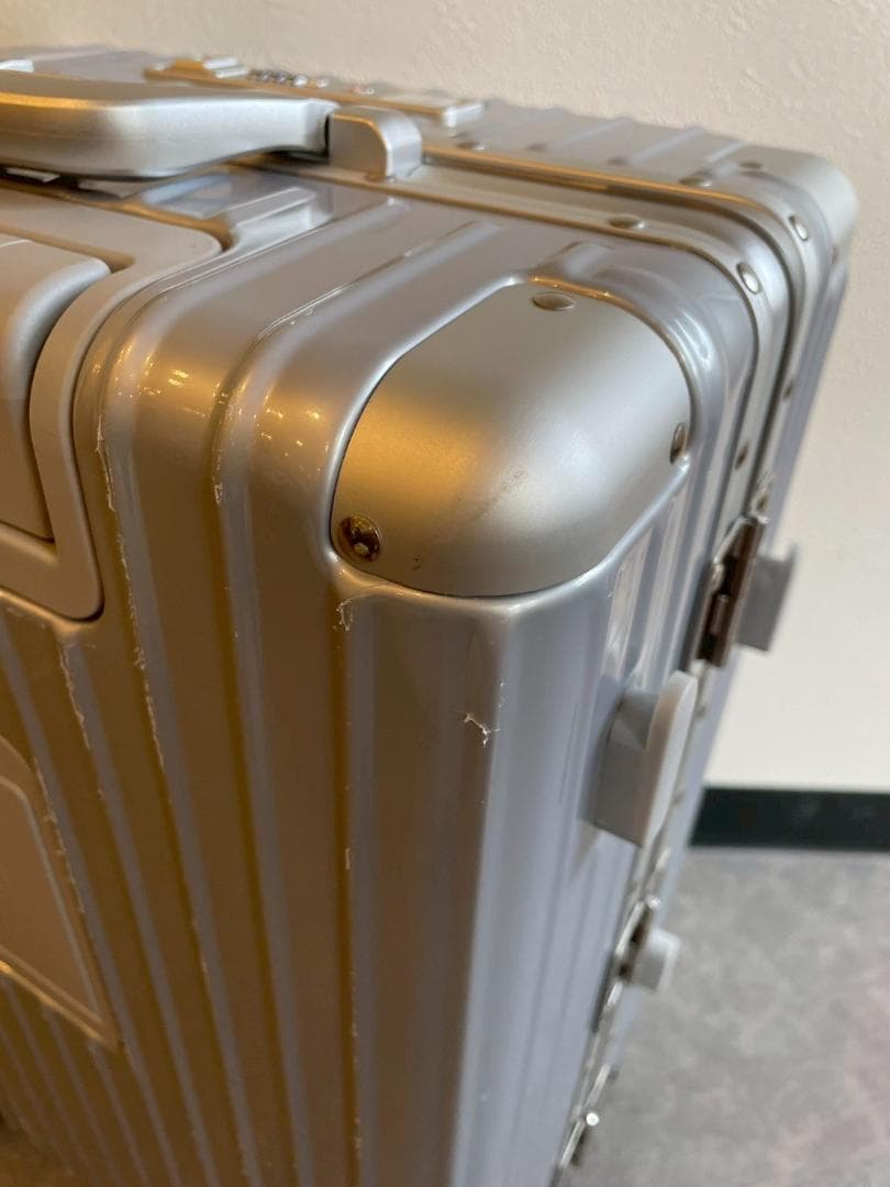 リベティ多機能キャリーケース【エナメルシルバーSサイズ】26