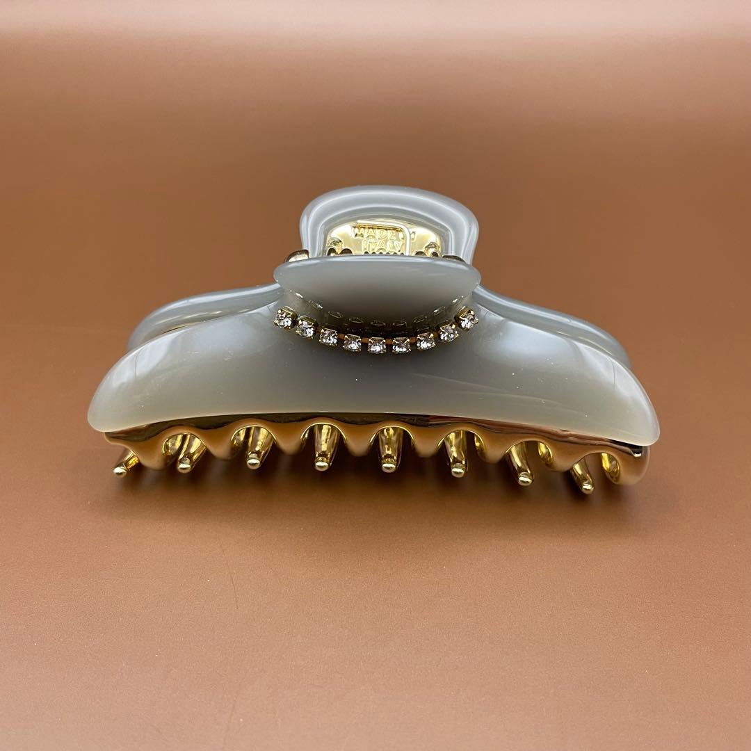 acca ニューコラーナクリッ プ グレージュ　Mサイズ