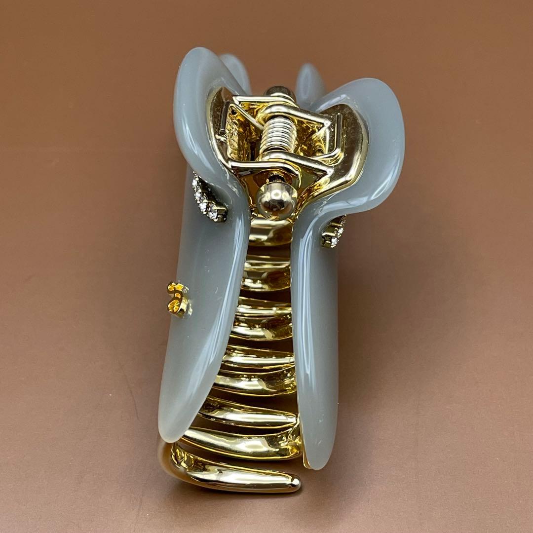 acca ニューコラーナクリッ プ グレージュ　Mサイズ