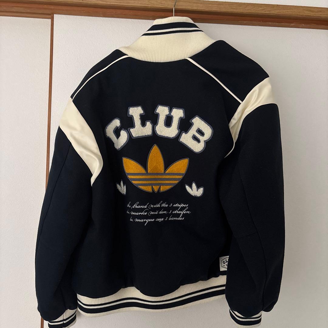 adidas スタジャン XL ネイビー刺繍