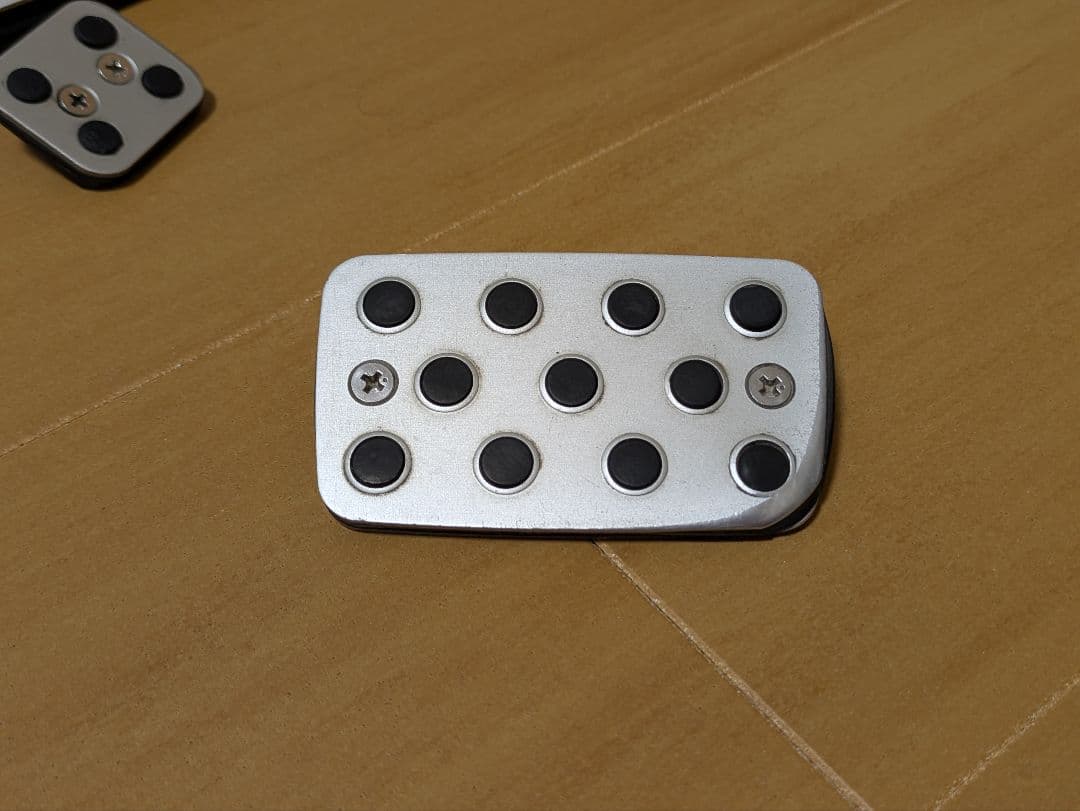 B*改様 L152S 純正オプションアルミペダル