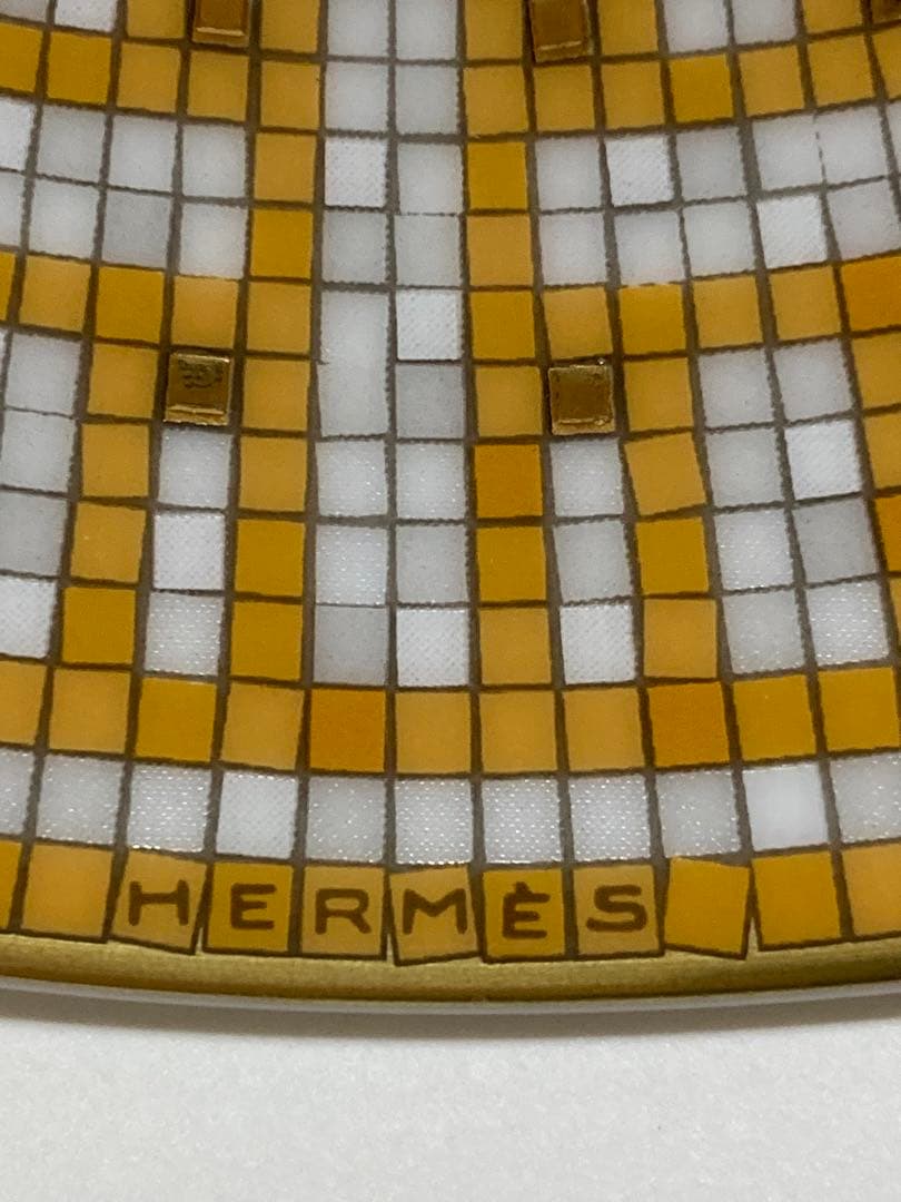 エルメス　デザートプレート　HERMESモザイクヴァンキャトル24ゴールド洋食器