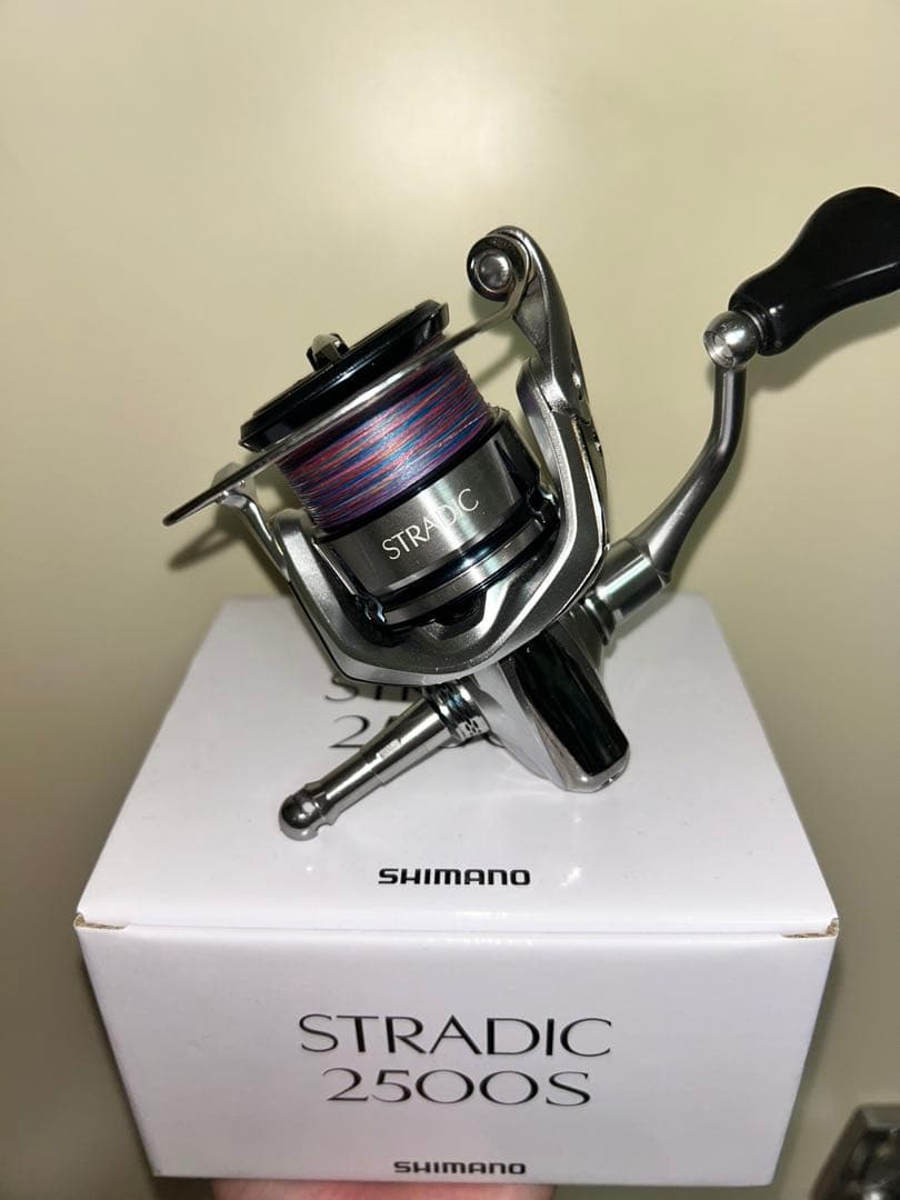 SHIMANO STRADIC 2500S スピニングリール