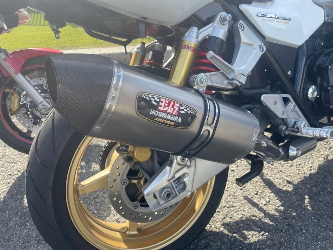 CB1300　SC54　ヨシムラスリップオンサイレンサー　R-77Jサイクロン