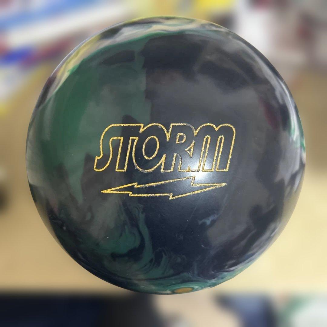 芋*酎様 STORM EQUINOX Solid ボウリングボール