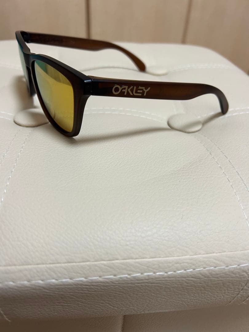 ね*り様 【美品】オークリー　フロッグスキン