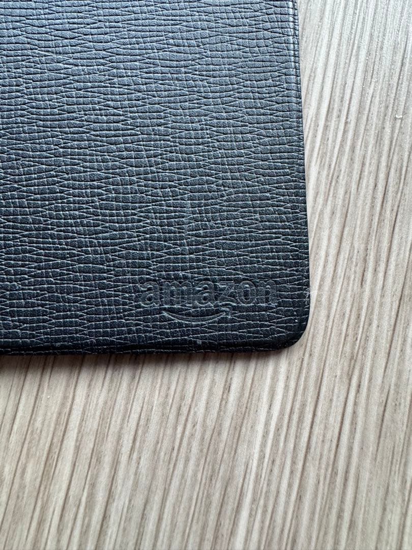 Kindle Paperwhite 第10世代　32GB 広告なし　カバー付