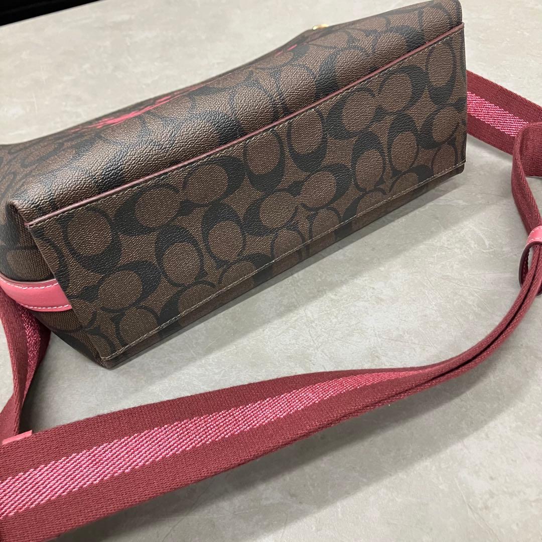 n*o様 海外買付品 COACH ショルダーバッグ サコッシュ ホース ブラック