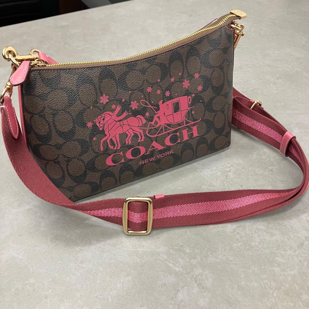 n*o様 海外買付品 COACH ショルダーバッグ サコッシュ ホース ブラック