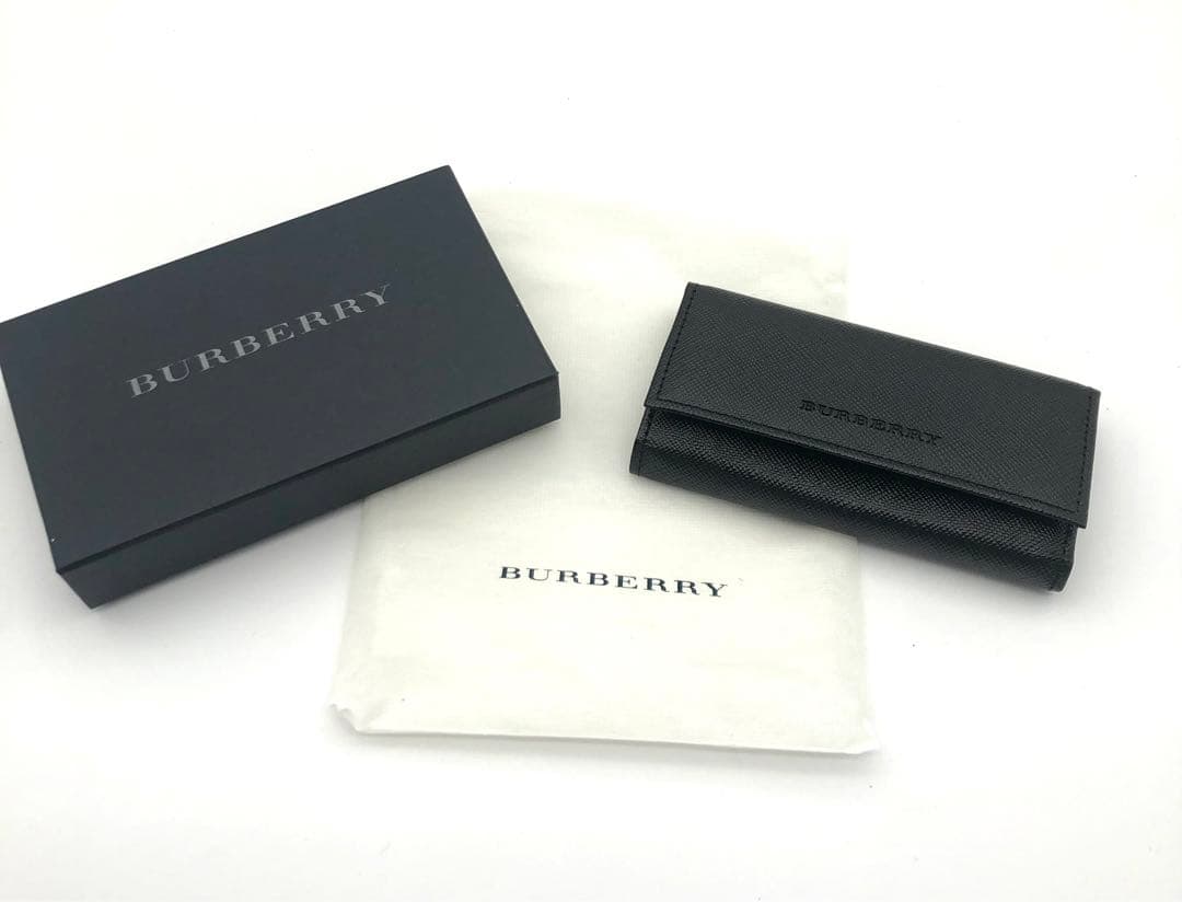 R 未使用品！！BURBERRY ブラック レザー キーケース　バーバリー