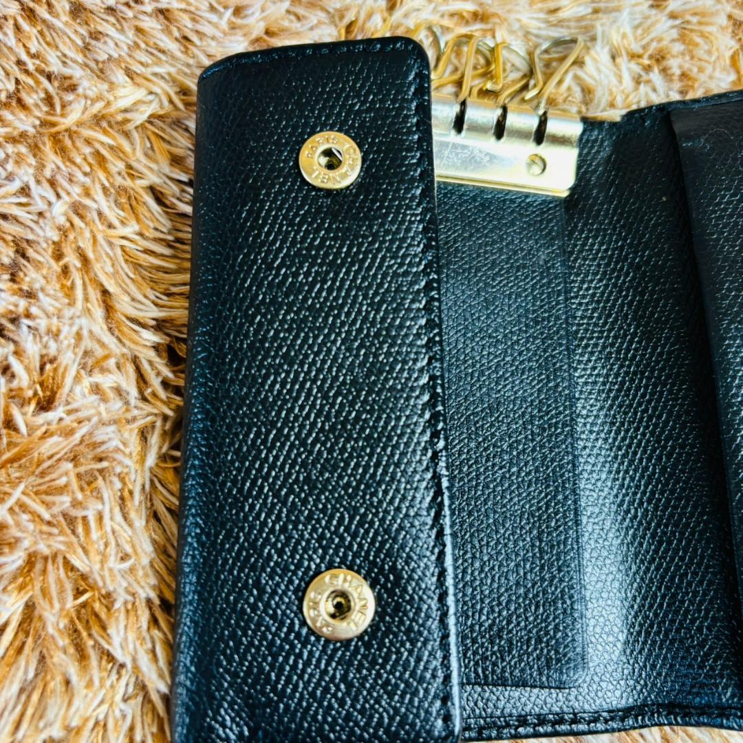 CHANEL 6連　キーケース ブラック　ココボタン　ココマーク　レザー