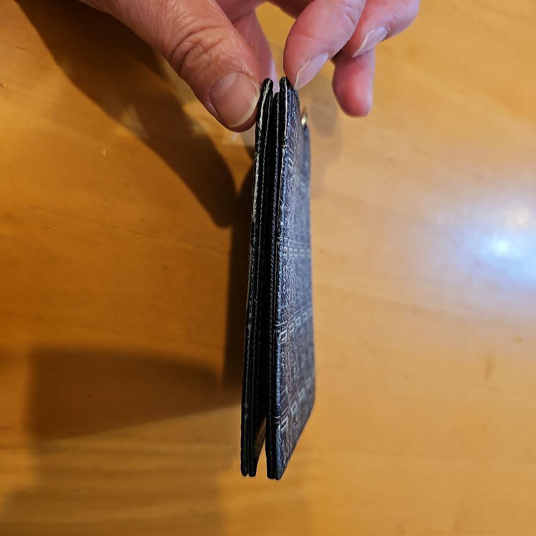 Q-pot 財布　ブラックチョコレート フラップショートウォレット