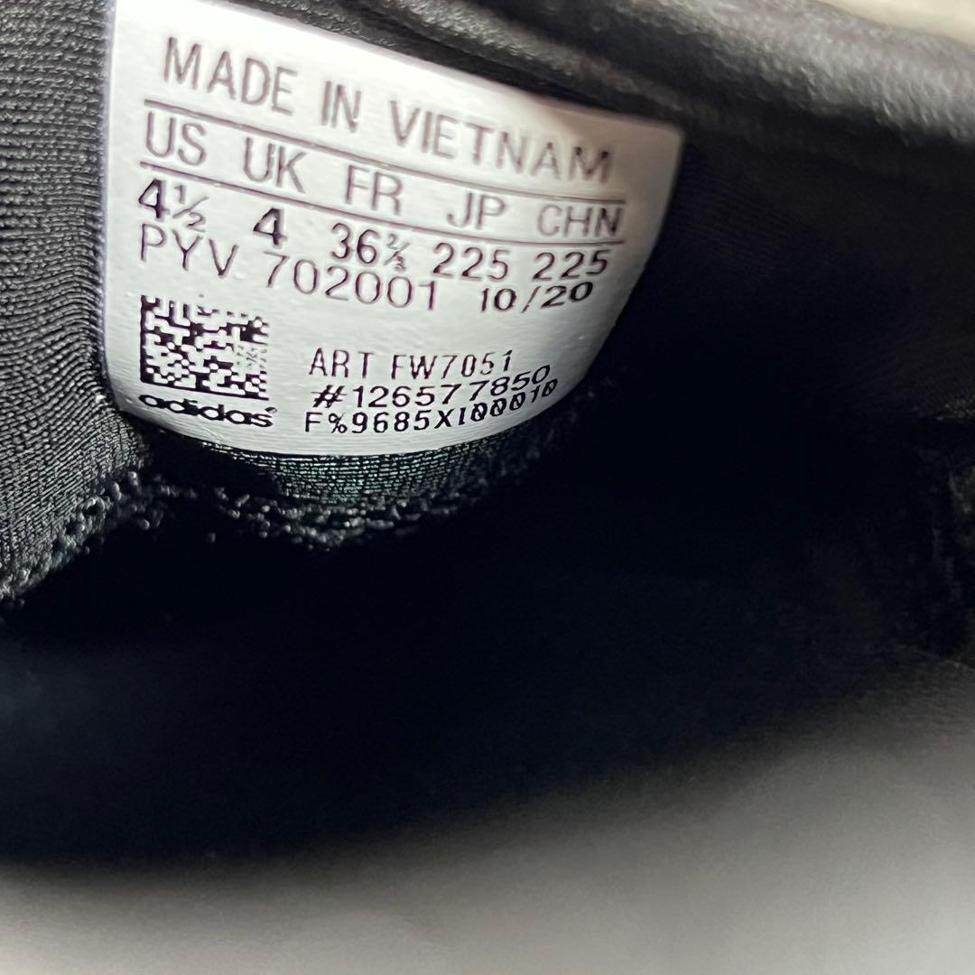 【アディダス】（22.5）スーパースター スリッポン ブラック FW7051