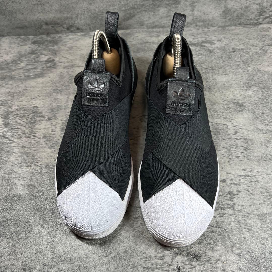 【アディダス】（22.5）スーパースター スリッポン ブラック FW7051