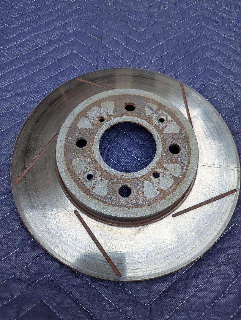 無限 フィット3 ブレーキローター 5本スリット