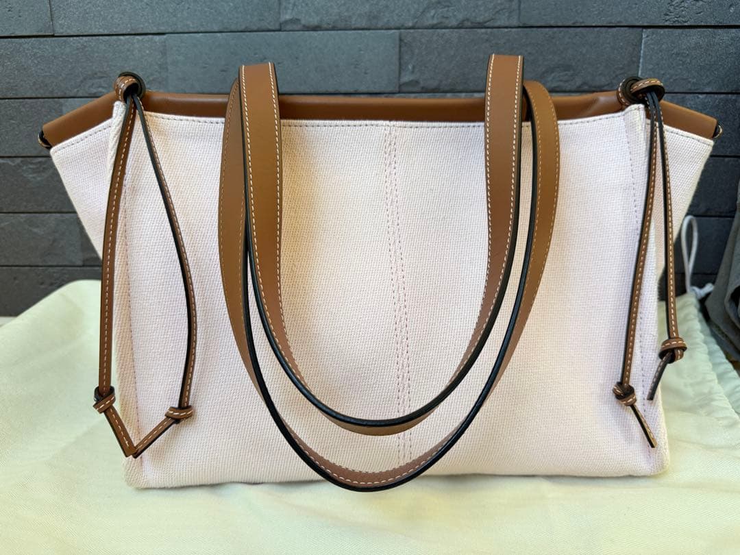 ロエベ クッショントート LOEWE