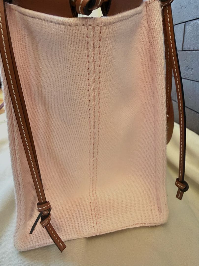 ロエベ クッショントート LOEWE