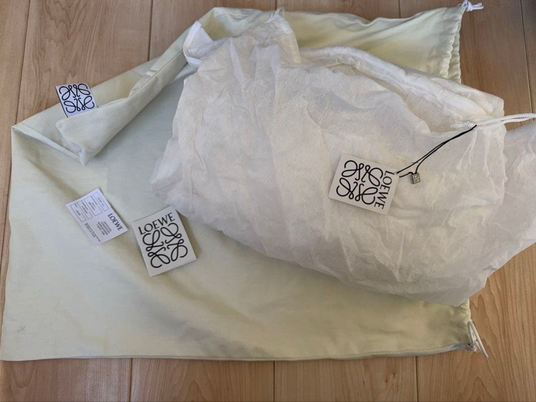ロエベ クッショントート LOEWE