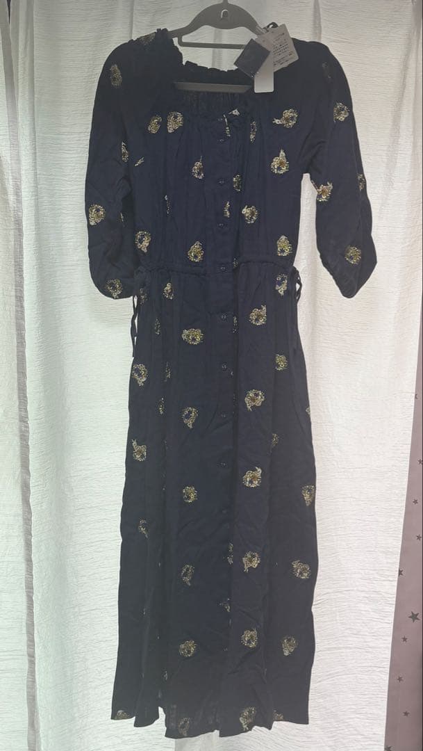 フランシュリッペ 花束うさぎ刺繍ワンピース