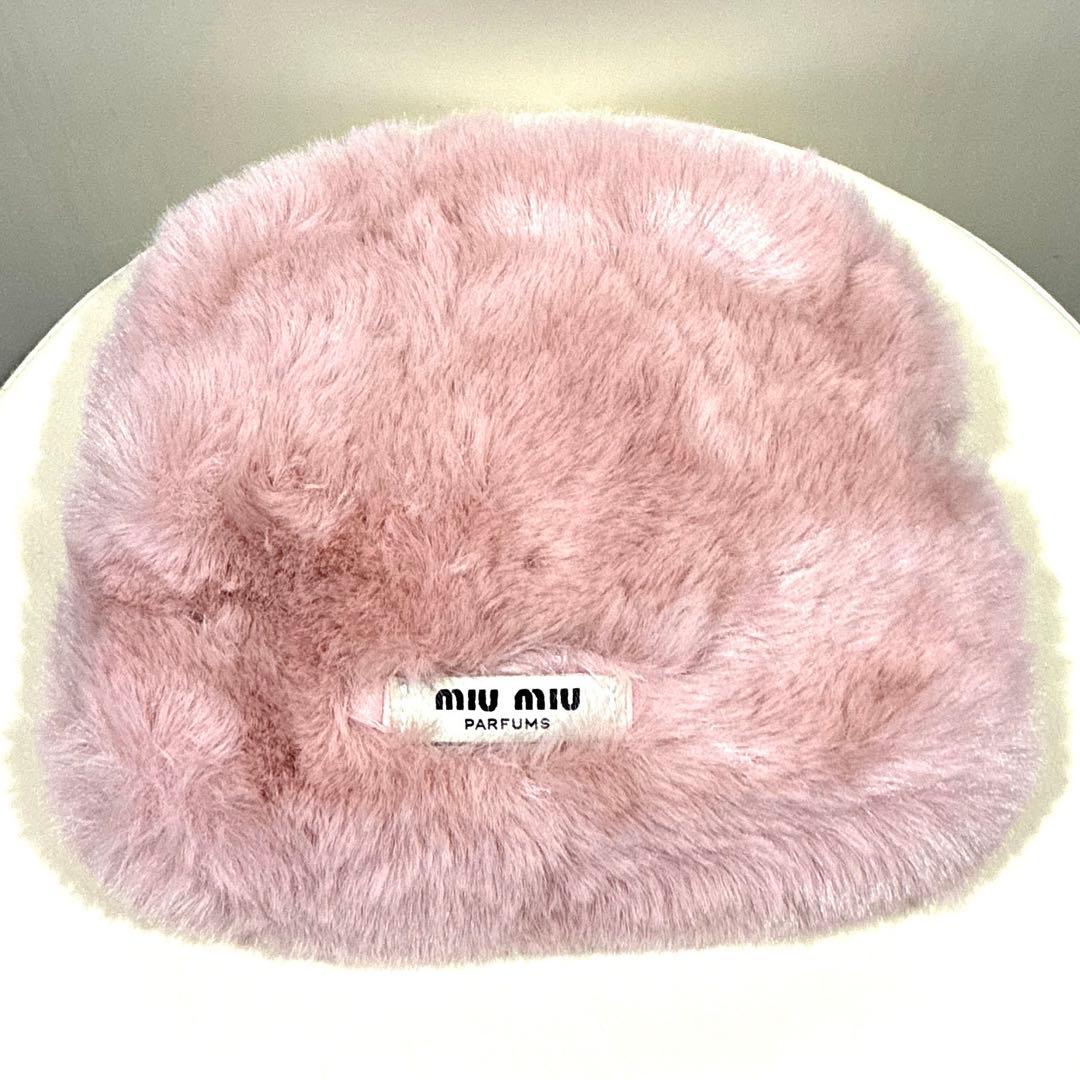 めろめろめろんMiu Miu パール付き　ファーショルダーバック