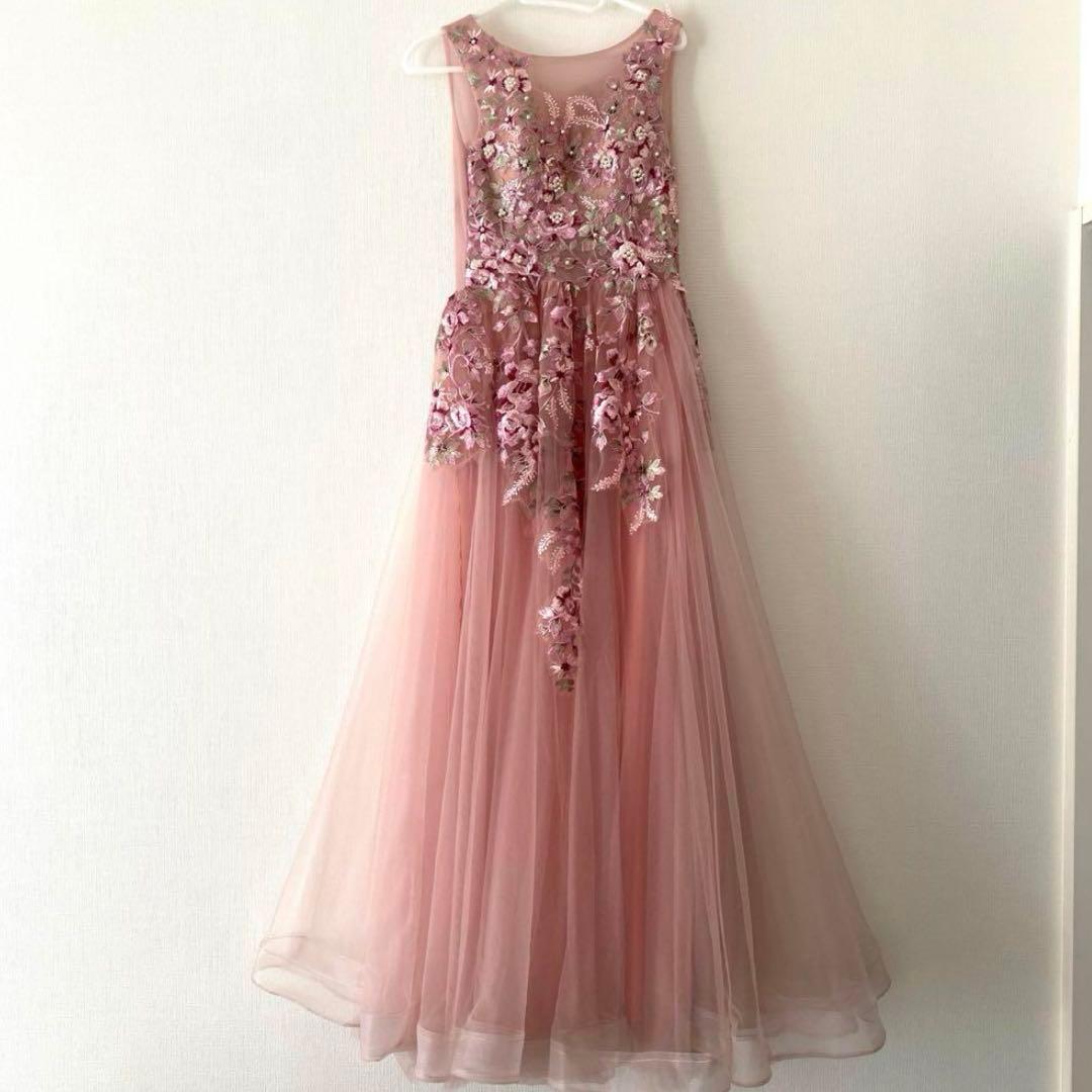 ピンク 花 モチーフ ドレス ウェディング