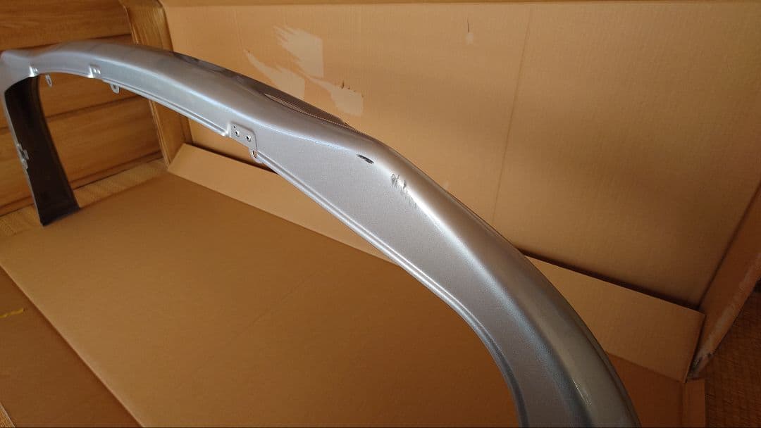 【野菜様と交渉中】インプレッサGH型　フロントバンパースカート　ガリキズ2箇所