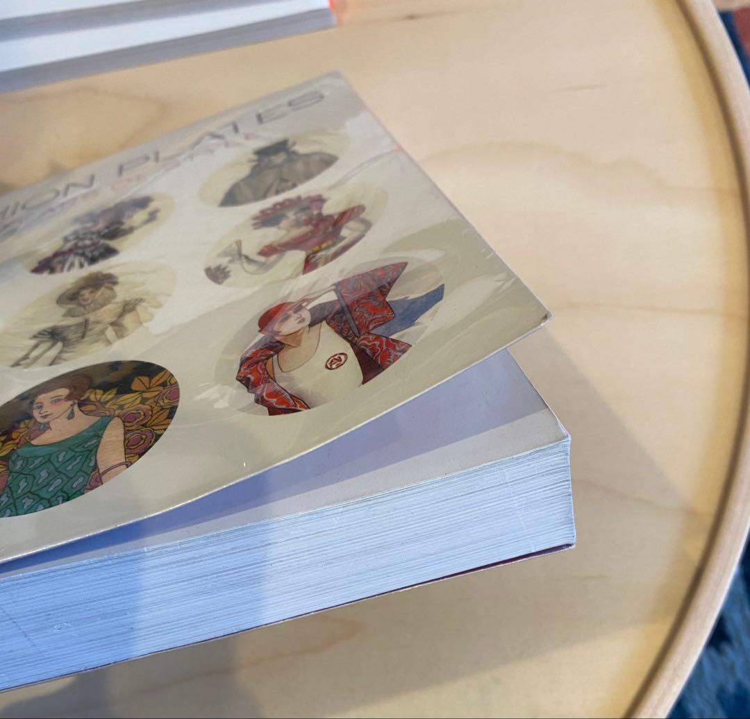 洋書 FASHION PLATES 150 YEARS OF STYLE