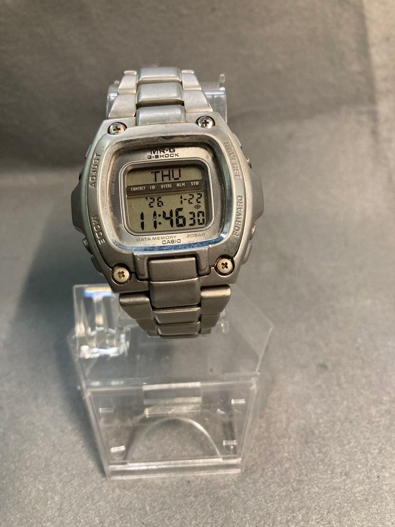 MR-G 210中古チタンシルバー デジタル腕時計