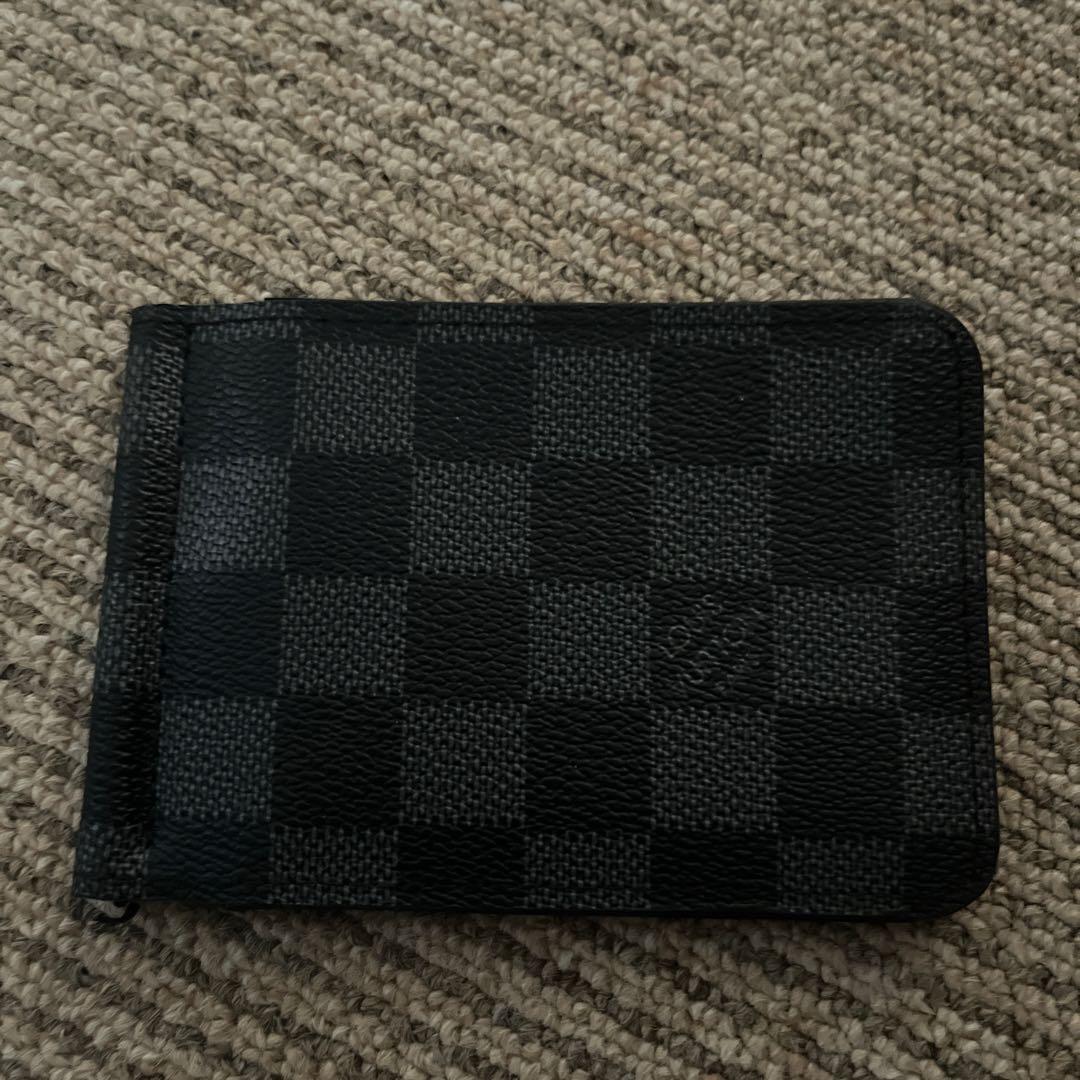 VUITTON マネークリップ 財布