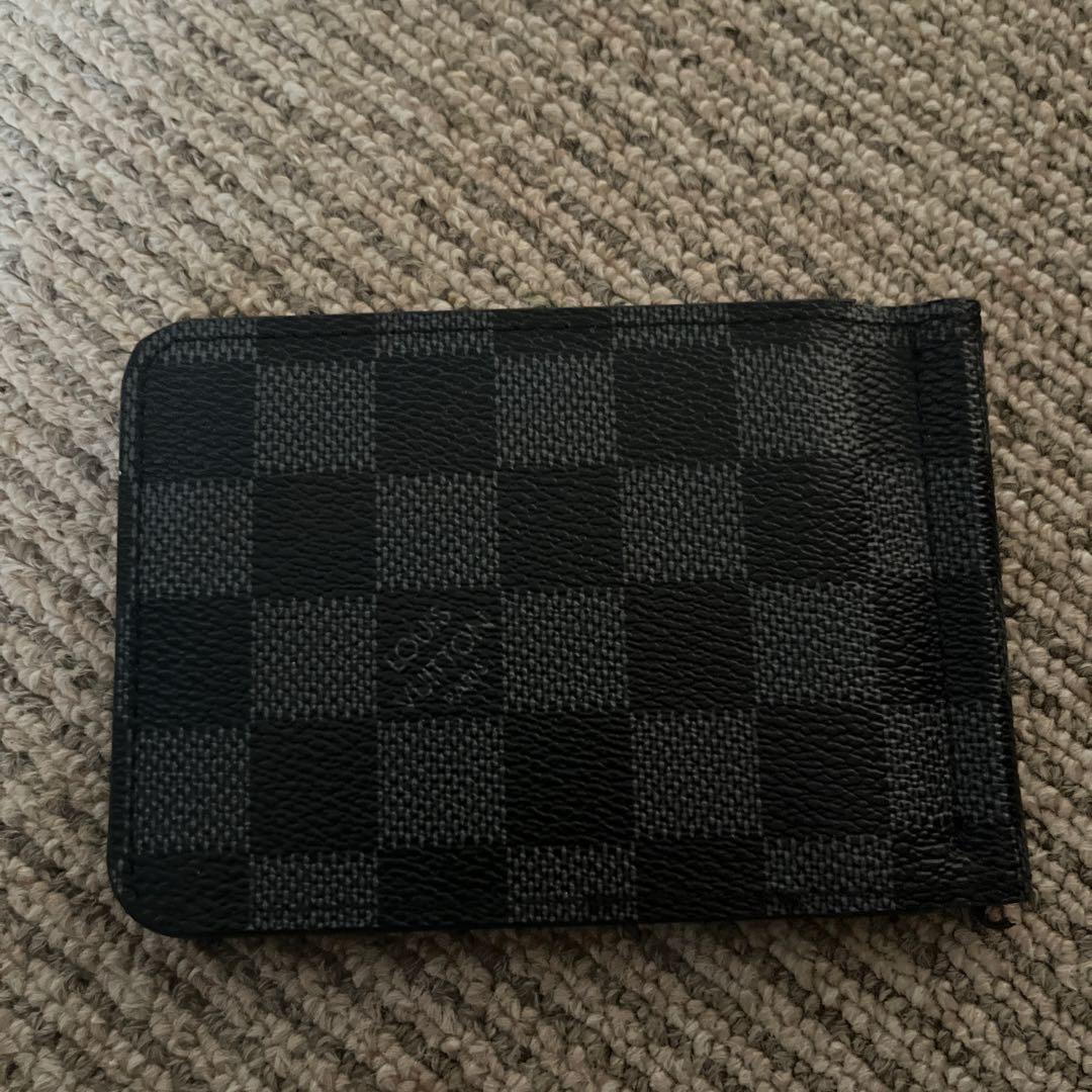 VUITTON マネークリップ 財布