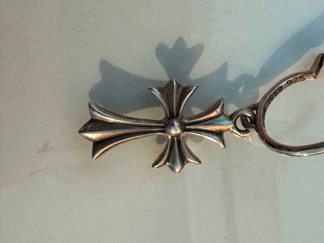 クロムハーツ タイニーCHクロス フープイヤリング(ピアス)