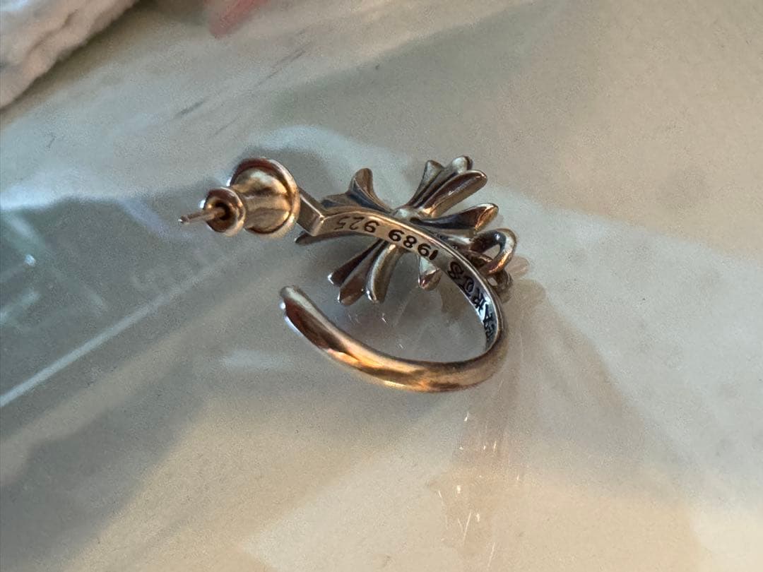 クロムハーツ タイニーCHクロス フープイヤリング(ピアス)