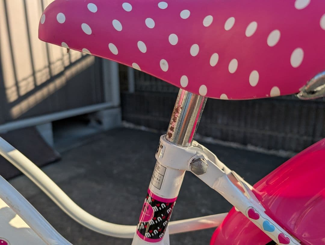 幼児用自転車 、補助輪つき