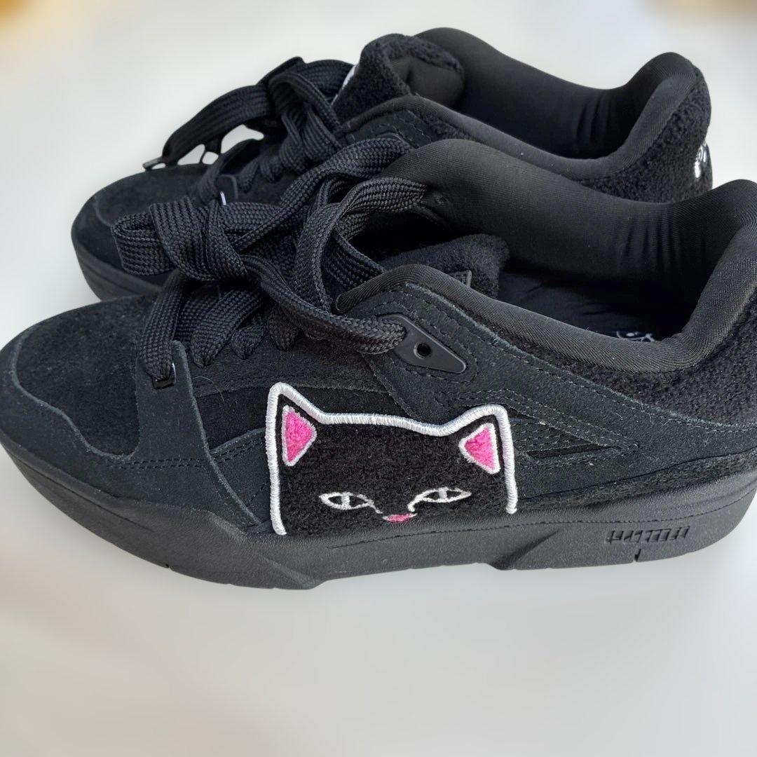 完売品　希少　PUMA RIPNDIPコラボ 猫刺繍 ブラック　スニーカー