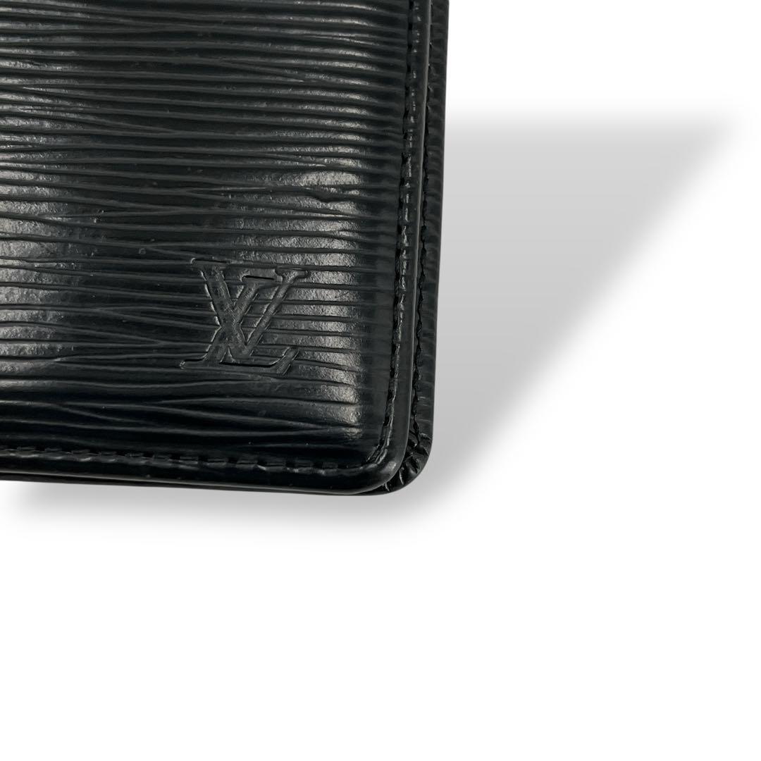 ルイヴィトン　二つ折り財布　お札入れ　ポルトビエ6 カルトクレディ　エピ　ロゴ