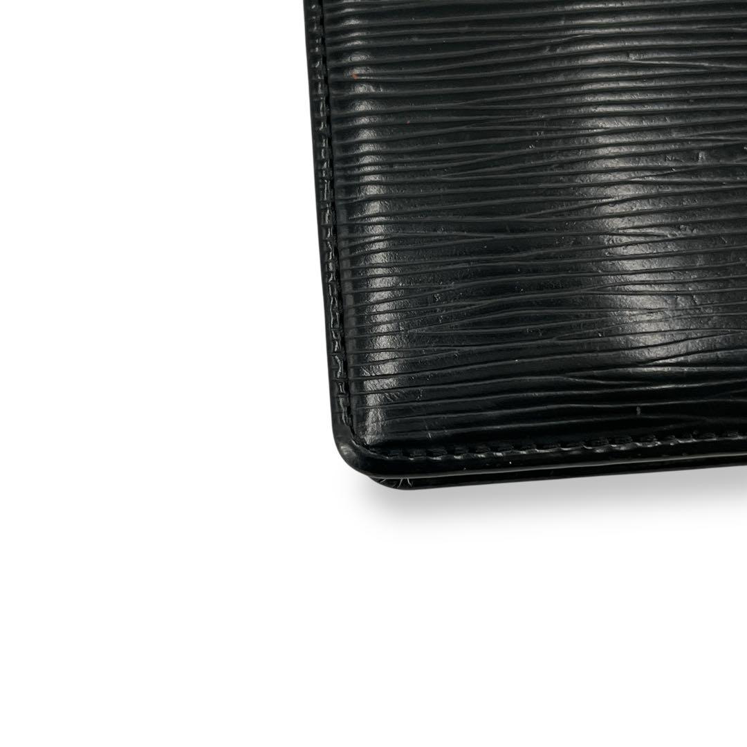 ルイヴィトン　二つ折り財布　お札入れ　ポルトビエ6 カルトクレディ　エピ　ロゴ