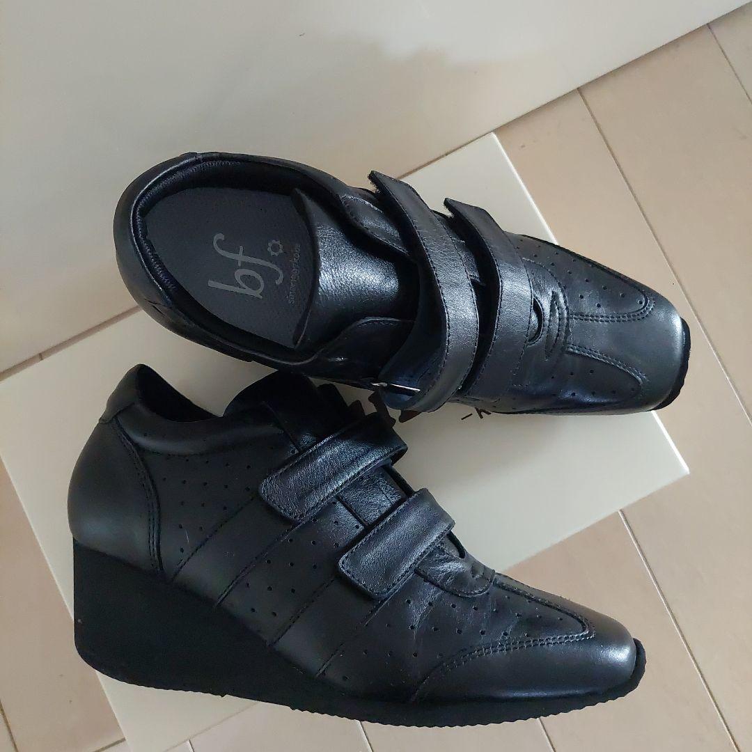 【新品】ビューフォート スクエアトゥ軽量ウェッジダブルベルトスニーカー