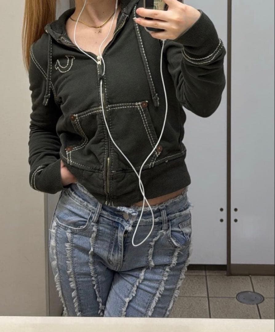 8*様 True Religion ブラック パーカー