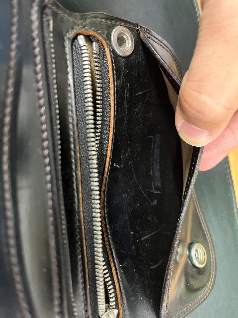 ラストクロップス 二つ折り財布