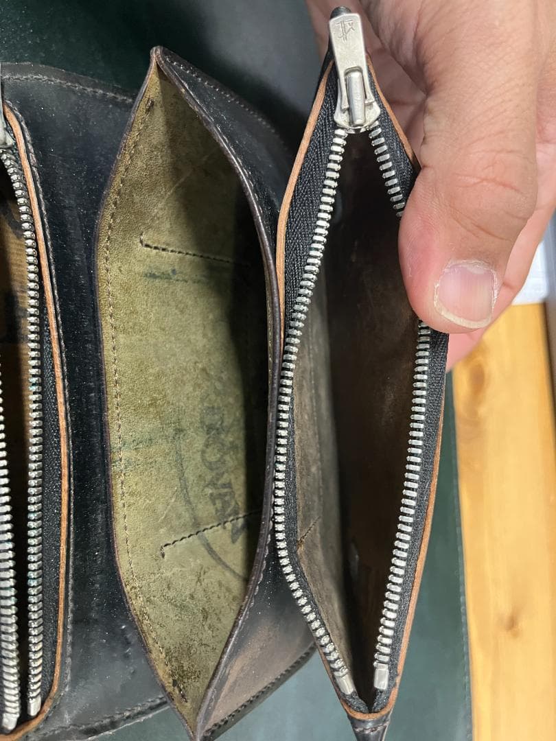 ラストクロップス 二つ折り財布