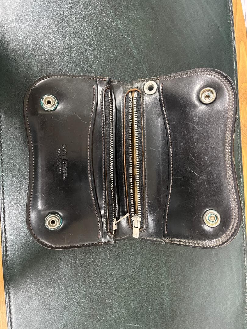 ラストクロップス 二つ折り財布