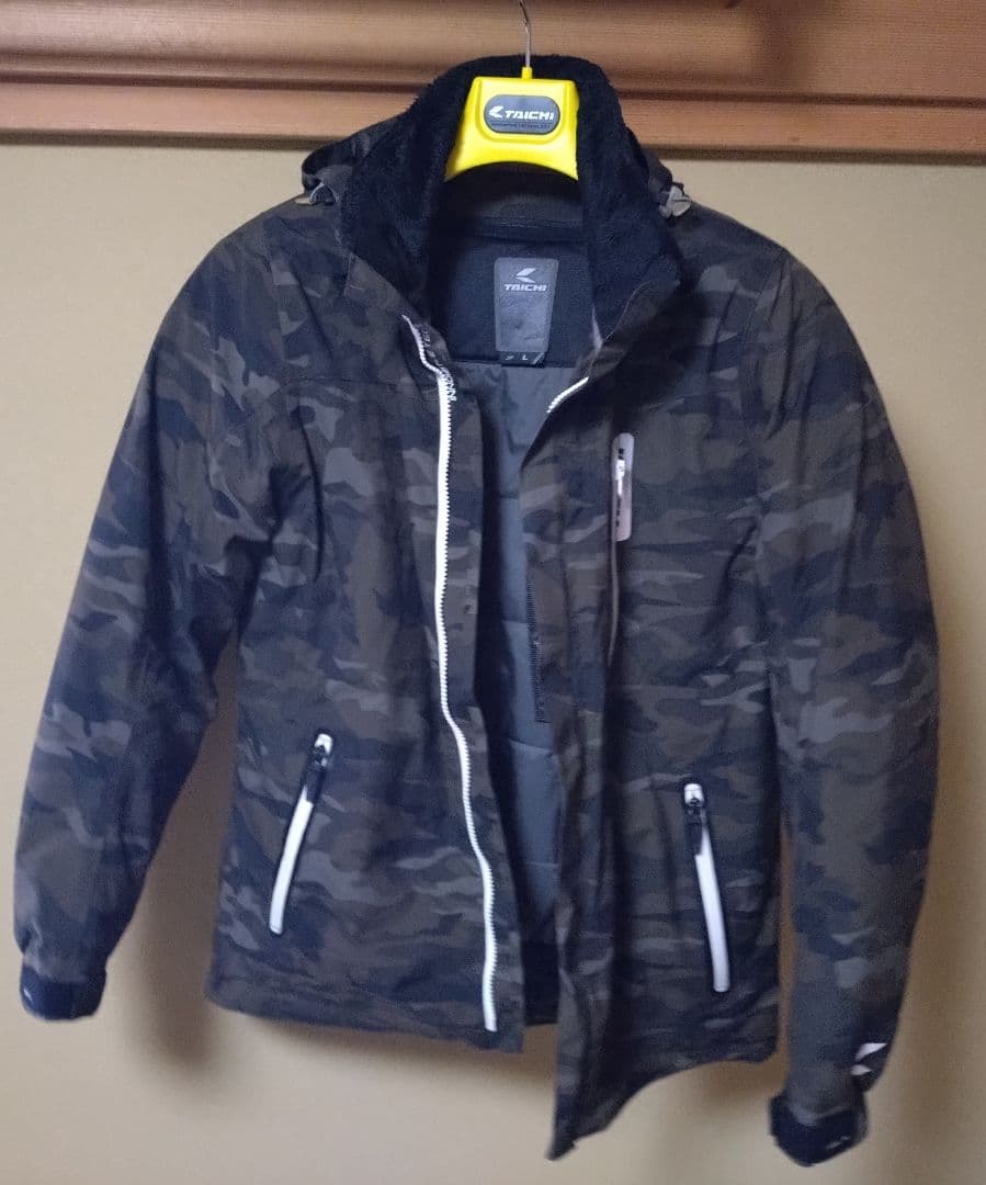 RSタイチ TAICHI 迷彩柄ウインタージャケット Lサイズ
