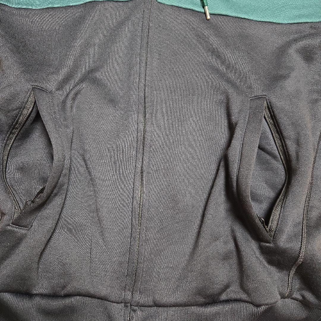 美品　YONEX　スウェットパーカー　m　ブラック　グリーン　M　長袖　メンズ