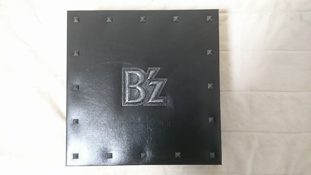 B'z COMPLETE SINGLE BOX【Black Edition】