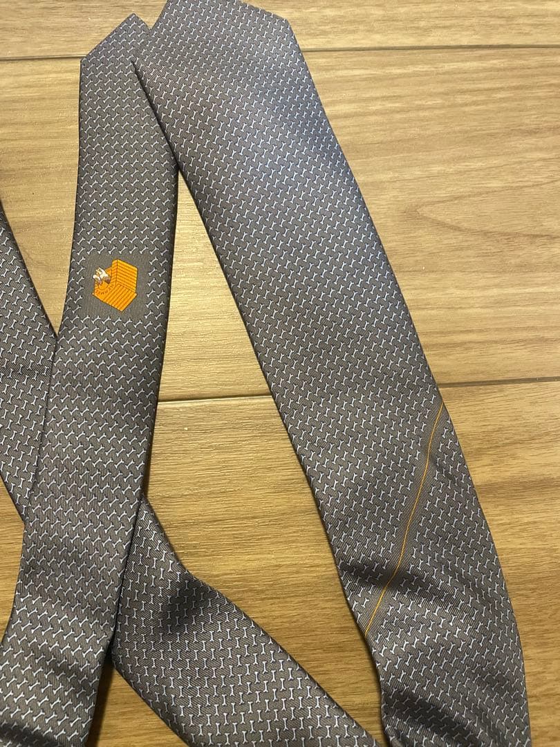 HERMES 新品同様ネクタイ グレー 箱付き