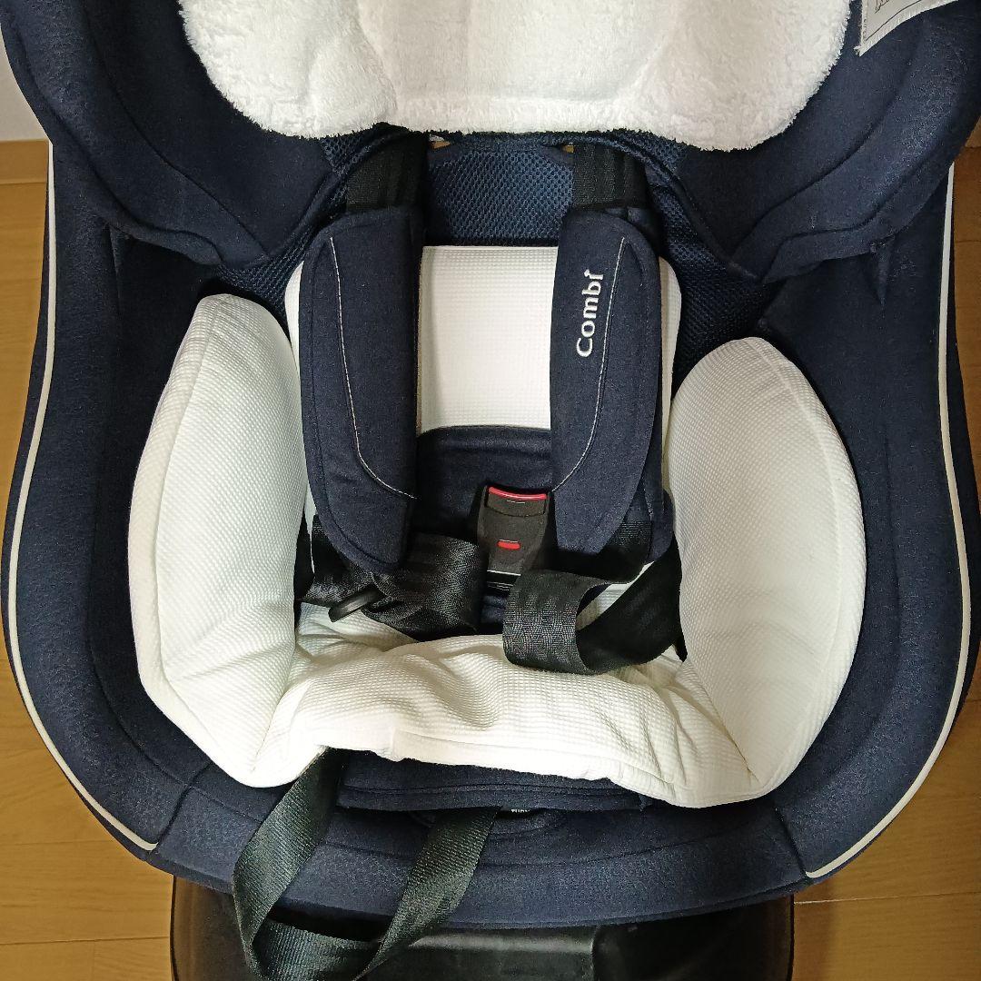 Combi チャイルドシート　クルムーブスマート　新生児対応