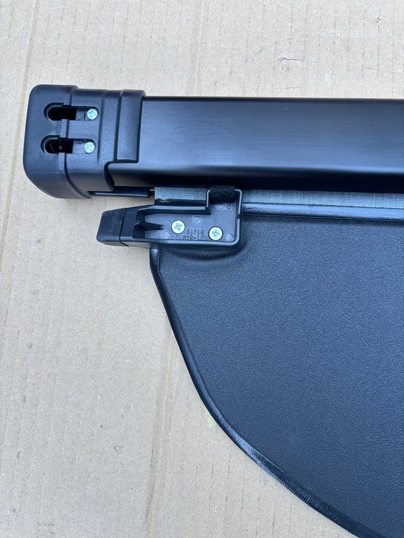 トヨタ カローラツーリング トノカバー