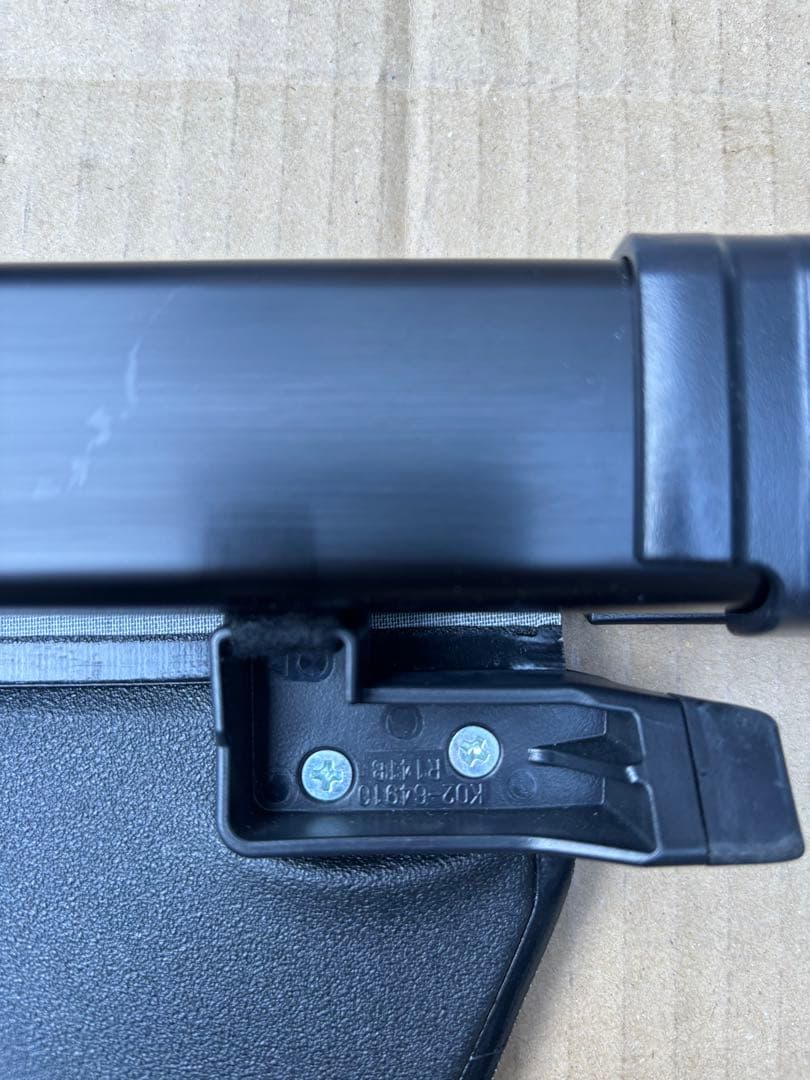 トヨタ カローラツーリング トノカバー