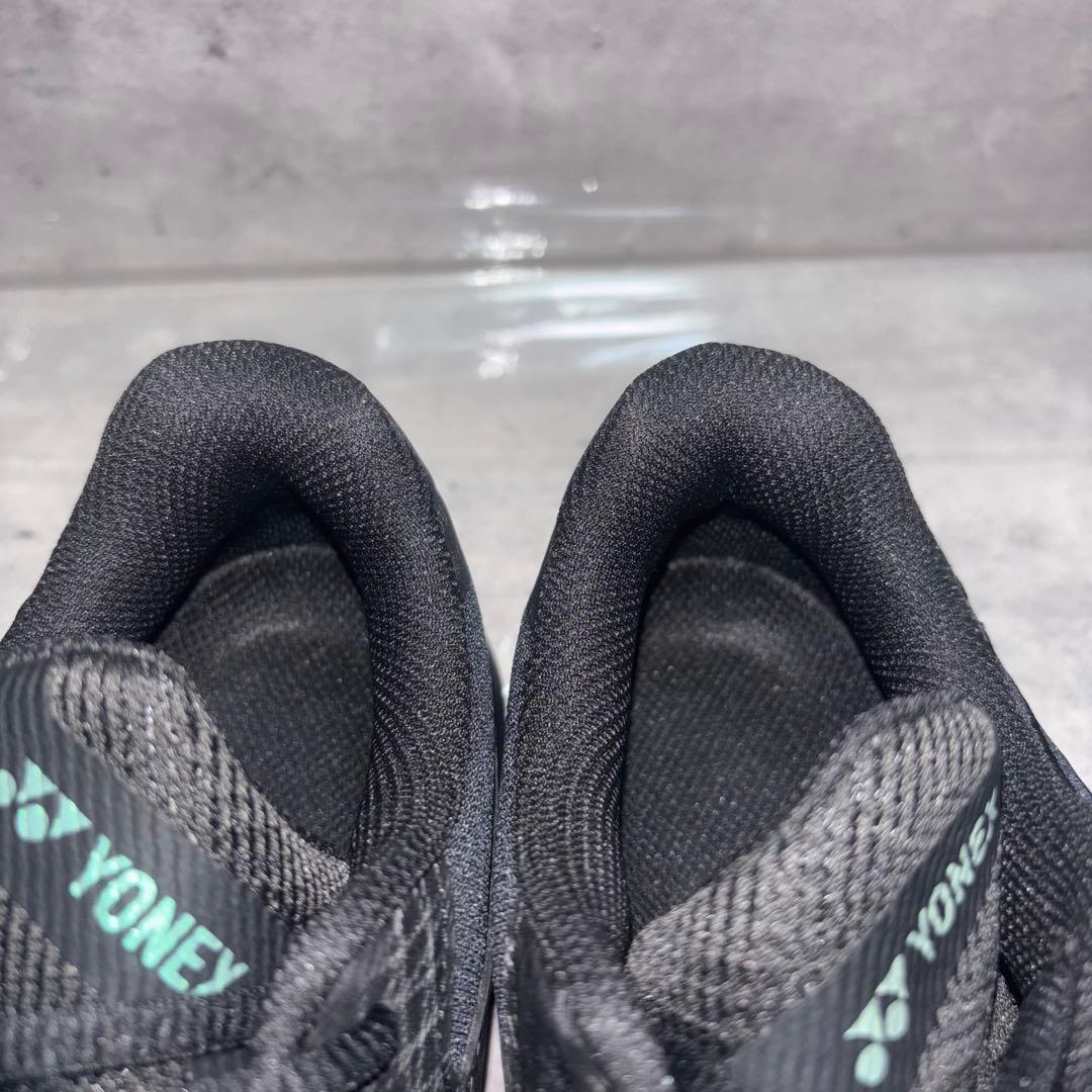 【新品未使用】YONEX SONICAGE 25cm テニスシューズ