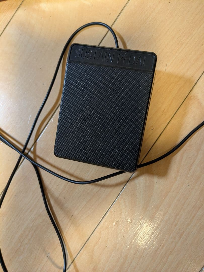 ホワイト電子ピアノ 88鍵 デジタル表示